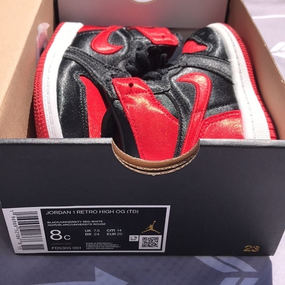 JORDAN 1 RETRO SHOES. - Picture 3 of 7